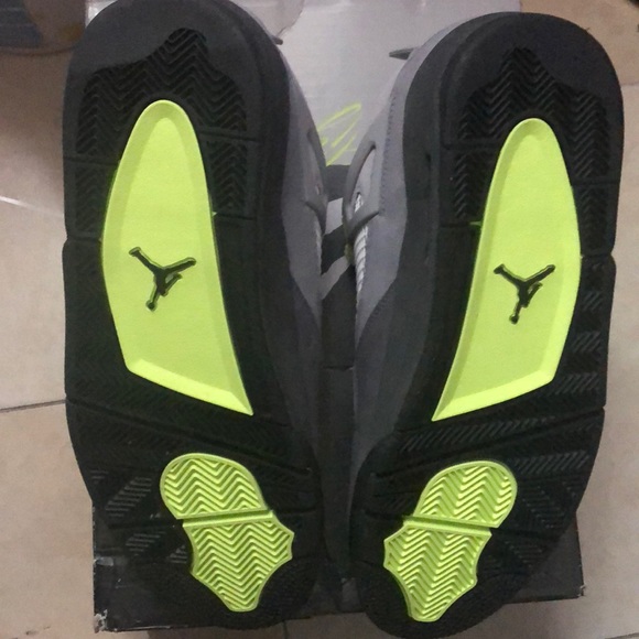 Jordan 4’s - Picture 3 of 4